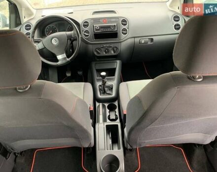 Серый Фольксваген Гольф Плюс, объемом двигателя 0 л и пробегом 260 тыс. км за 5399 $, фото 18 на Automoto.ua