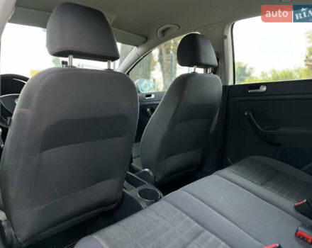 Серый Фольксваген Гольф Плюс, объемом двигателя 1.6 л и пробегом 221 тыс. км за 6400 $, фото 31 на Automoto.ua