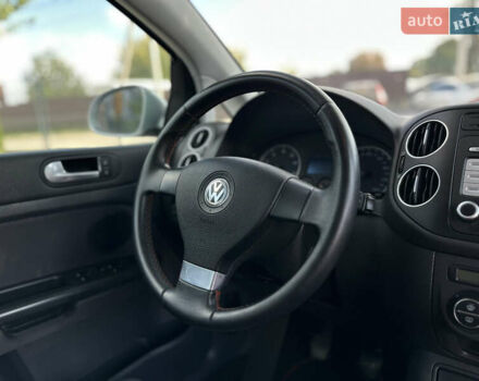 Серый Фольксваген Гольф Плюс, объемом двигателя 1.6 л и пробегом 221 тыс. км за 6400 $, фото 43 на Automoto.ua