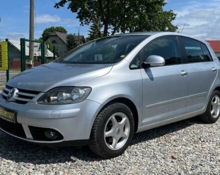 Серый Фольксваген Гольф Плюс, объемом двигателя 1.4 л и пробегом 244 тыс. км за 5600 $, фото 2 на Automoto.ua