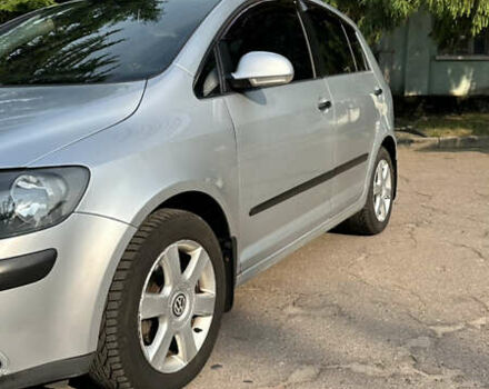 Серый Фольксваген Гольф Плюс, объемом двигателя 1.6 л и пробегом 196 тыс. км за 5299 $, фото 13 на Automoto.ua