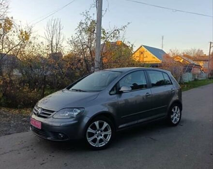 Серый Фольксваген Гольф Плюс, объемом двигателя 1.6 л и пробегом 217 тыс. км за 7400 $, фото 24 на Automoto.ua