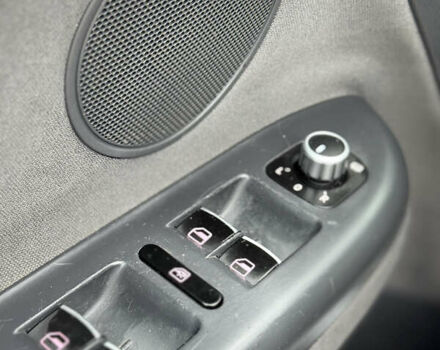 Серый Фольксваген Гольф Плюс, объемом двигателя 1.4 л и пробегом 226 тыс. км за 5300 $, фото 43 на Automoto.ua