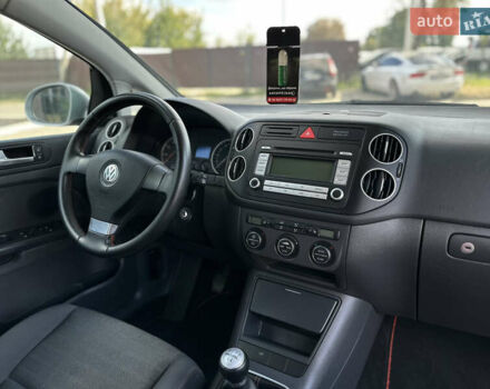 Серый Фольксваген Гольф Плюс, объемом двигателя 1.6 л и пробегом 221 тыс. км за 6400 $, фото 41 на Automoto.ua