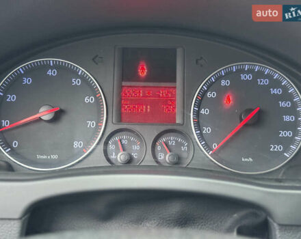 Серый Фольксваген Гольф Плюс, объемом двигателя 1.4 л и пробегом 226 тыс. км за 5300 $, фото 34 на Automoto.ua