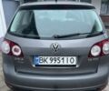 Серый Фольксваген Гольф Плюс, объемом двигателя 1.6 л и пробегом 190 тыс. км за 4900 $, фото 2 на Automoto.ua