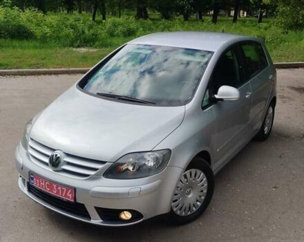 Серый Фольксваген Гольф Плюс, объемом двигателя 1.6 л и пробегом 180 тыс. км за 6700 $, фото 8 на Automoto.ua
