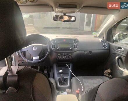 Фольксваген Гольф Плюс 2006 в Днепре (Днепропетровске) на Automoto.ua Серый Фольксваген Гольф Плюс, объемом двигателя 1.6 л и пробегом 190 тыс. км за 6500 $, фото 10 на Automoto.ua