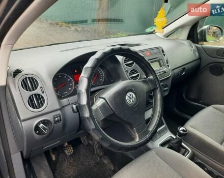 Сірий Фольксваген Golf Plus, об'ємом двигуна 1.6 л та пробігом 213 тис. км за 6750 $, фото 60 на Automoto.ua