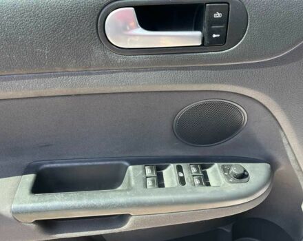 Серый Фольксваген Гольф Плюс, объемом двигателя 1.4 л и пробегом 244 тыс. км за 5600 $, фото 7 на Automoto.ua