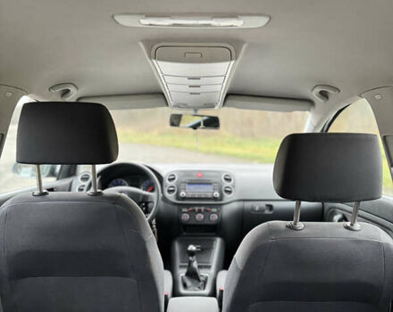 Серый Фольксваген Гольф Плюс, объемом двигателя 1.4 л и пробегом 226 тыс. км за 5300 $, фото 51 на Automoto.ua