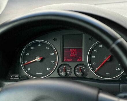 Серый Фольксваген Гольф Плюс, объемом двигателя 1.4 л и пробегом 212 тыс. км за 5500 $, фото 17 на Automoto.ua