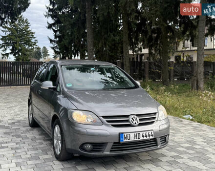 Серый Фольксваген Гольф Плюс, объемом двигателя 1.6 л и пробегом 212 тыс. км за 5550 $, фото 5 на Automoto.ua