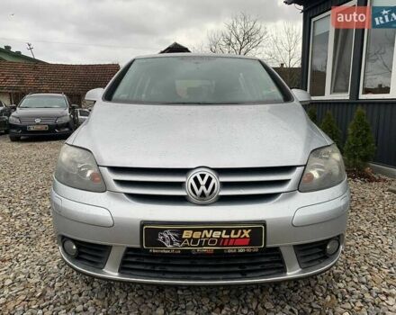 Серый Фольксваген Гольф Плюс, объемом двигателя 0 л и пробегом 260 тыс. км за 5399 $, фото 1 на Automoto.ua