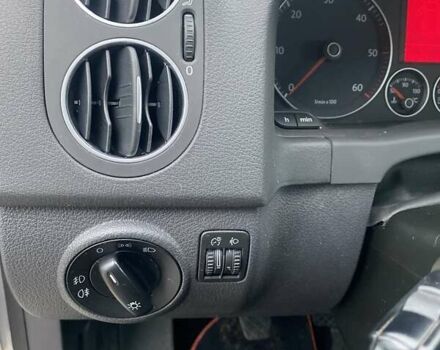 Серый Фольксваген Гольф Плюс, объемом двигателя 1.9 л и пробегом 216 тыс. км за 2950 $, фото 18 на Automoto.ua