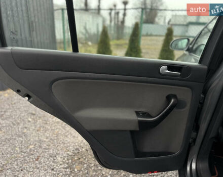 Сірий Фольксваген Golf Plus, об'ємом двигуна 1.6 л та пробігом 202 тис. км за 6500 $, фото 28 на Automoto.ua