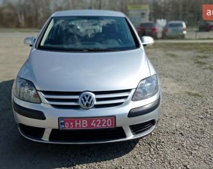 Сірий Фольксваген Golf Plus, об'ємом двигуна 1.4 л та пробігом 195 тис. км за 5100 $, фото 9 на Automoto.ua