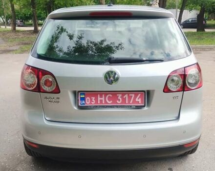 Серый Фольксваген Гольф Плюс, объемом двигателя 1.6 л и пробегом 180 тыс. км за 6700 $, фото 3 на Automoto.ua