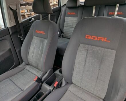 Серый Фольксваген Гольф Плюс, объемом двигателя 1.6 л и пробегом 290 тыс. км за 6500 $, фото 10 на Automoto.ua