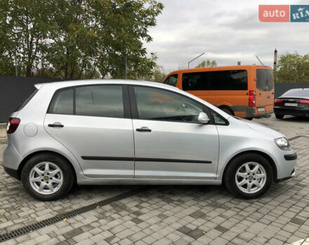 Серый Фольксваген Гольф Плюс, объемом двигателя 1.6 л и пробегом 202 тыс. км за 6800 $, фото 13 на Automoto.ua