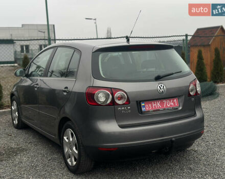 Сірий Фольксваген Golf Plus, об'ємом двигуна 1.6 л та пробігом 202 тис. км за 6500 $, фото 10 на Automoto.ua