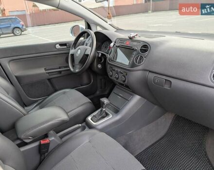 Фольксваген Гольф Плюс 2006 в Черкассах на Automoto.ua Серый Фольксваген Гольф Плюс, объемом двигателя 1.6 л и пробегом 140 тыс. км за 7500 $, фото 8 на Automoto.ua