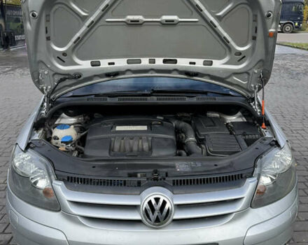 Фольксваген Гольф Плюс 2006 в Ровно на Automoto.ua Серый Фольксваген Гольф Плюс, объемом двигателя 1.6 л и пробегом 213 тыс. км за 5500 $, фото 11 на Automoto.ua
