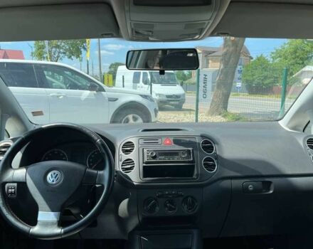 Серый Фольксваген Гольф Плюс, объемом двигателя 1.4 л и пробегом 244 тыс. км за 5600 $, фото 19 на Automoto.ua