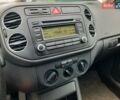 Серый Фольксваген Гольф Плюс, объемом двигателя 1.6 л и пробегом 212 тыс. км за 6100 $, фото 17 на Automoto.ua