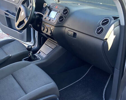 Серый Фольксваген Гольф Плюс, объемом двигателя 1.6 л и пробегом 212 тыс. км за 5399 $, фото 16 на Automoto.ua