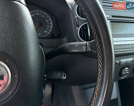 Серый Фольксваген Гольф Плюс, объемом двигателя 1.6 л и пробегом 221 тыс. км за 6400 $, фото 29 на Automoto.ua