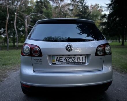 Серый Фольксваген Гольф Плюс, объемом двигателя 1.6 л и пробегом 202 тыс. км за 4499 $, фото 5 на Automoto.ua