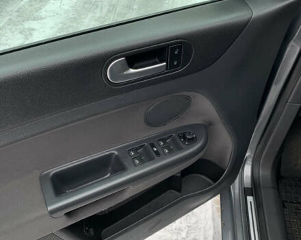 Серый Фольксваген Гольф Плюс, объемом двигателя 1.6 л и пробегом 206 тыс. км за 5999 $, фото 22 на Automoto.ua