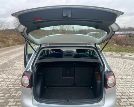 Серый Фольксваген Гольф Плюс, объемом двигателя 1.9 л и пробегом 216 тыс. км за 2950 $, фото 5 на Automoto.ua