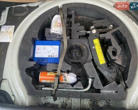 Серый Фольксваген Гольф Плюс, объемом двигателя 1.9 л и пробегом 216 тыс. км за 2950 $, фото 23 на Automoto.ua