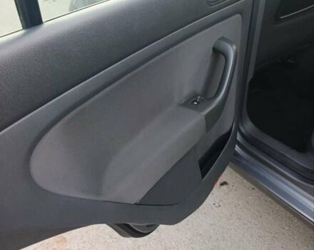 Серый Фольксваген Гольф Плюс, объемом двигателя 1.6 л и пробегом 217 тыс. км за 7400 $, фото 37 на Automoto.ua