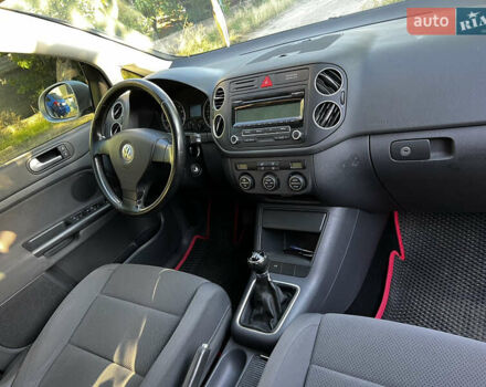 Серый Фольксваген Гольф Плюс, объемом двигателя 1.39 л и пробегом 192 тыс. км за 5800 $, фото 4 на Automoto.ua