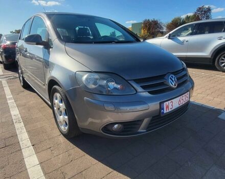 Серый Фольксваген Гольф Плюс, объемом двигателя 1.6 л и пробегом 181 тыс. км за 6000 $, фото 1 на Automoto.ua