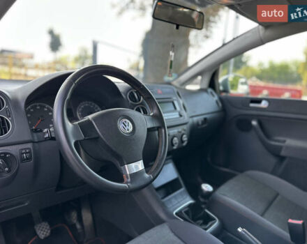 Серый Фольксваген Гольф Плюс, объемом двигателя 1.6 л и пробегом 221 тыс. км за 6400 $, фото 20 на Automoto.ua