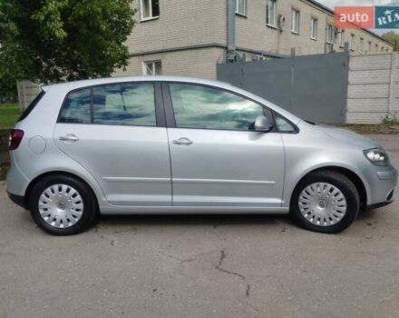 Серый Фольксваген Гольф Плюс, объемом двигателя 1.6 л и пробегом 180 тыс. км за 6700 $, фото 5 на Automoto.ua