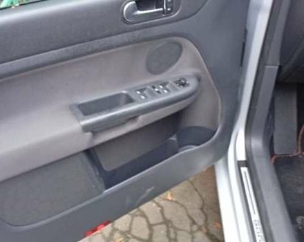 Сірий Фольксваген Golf Plus, об'ємом двигуна 1.6 л та пробігом 214 тис. км за 6350 $, фото 3 на Automoto.ua