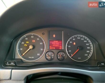 Сірий Фольксваген Golf Plus, об'ємом двигуна 1.4 л та пробігом 247 тис. км за 5100 $, фото 34 на Automoto.ua