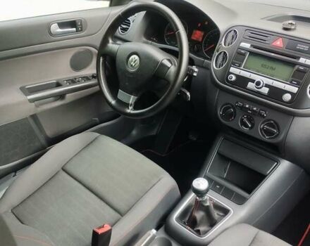 Серый Фольксваген Гольф Плюс, объемом двигателя 1.6 л и пробегом 180 тыс. км за 6700 $, фото 27 на Automoto.ua