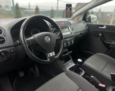 Сірий Фольксваген Golf Plus, об'ємом двигуна 1.6 л та пробігом 202 тис. км за 6500 $, фото 5 на Automoto.ua