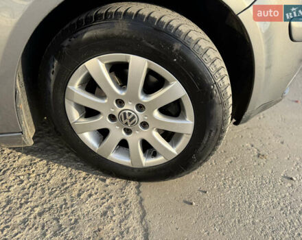 Серый Фольксваген Гольф Плюс, объемом двигателя 1.4 л и пробегом 174 тыс. км за 5650 $, фото 27 на Automoto.ua