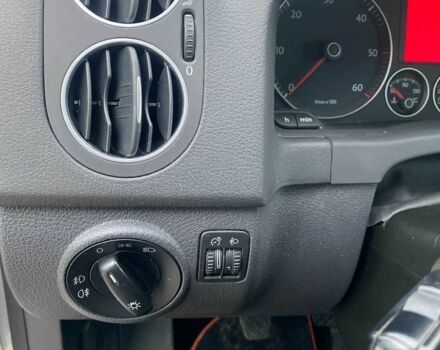 Серый Фольксваген Гольф Плюс, объемом двигателя 1.9 л и пробегом 216 тыс. км за 2950 $, фото 18 на Automoto.ua