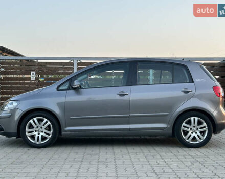 Сірий Фольксваген Golf Plus, об'ємом двигуна 1.6 л та пробігом 260 тис. км за 6799 $, фото 8 на Automoto.ua