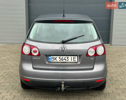 Серый Фольксваген Гольф Плюс, объемом двигателя 1.6 л и пробегом 215 тыс. км за 5499 $, фото 7 на Automoto.ua