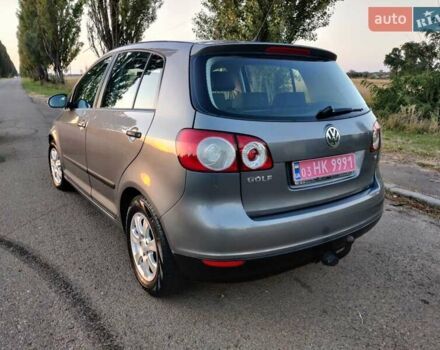 Серый Фольксваген Гольф Плюс, объемом двигателя 1.6 л и пробегом 175 тыс. км за 5999 $, фото 5 на Automoto.ua