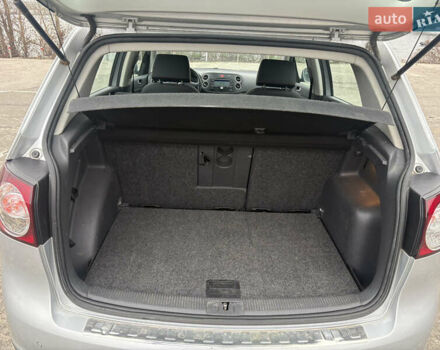 Сірий Фольксваген Golf Plus, об'ємом двигуна 1.6 л та пробігом 270 тис. км за 5850 $, фото 11 на Automoto.ua